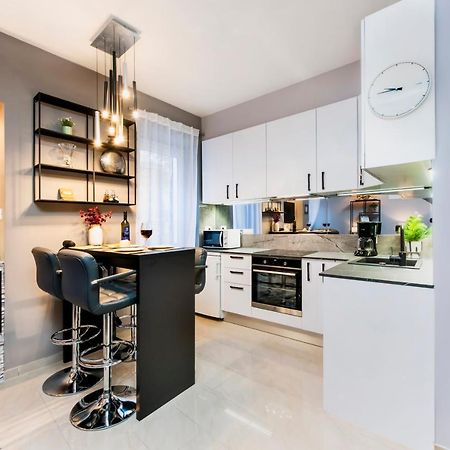 Bella Campagna - Luxury Two Bedroom Apartment Rovinj Bagian luar foto
