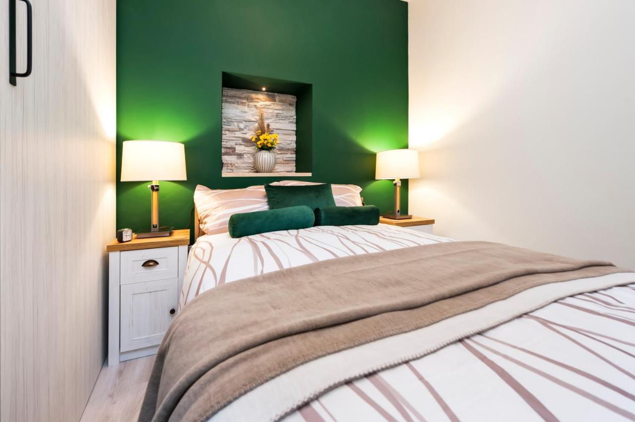 Bella Campagna - Luxury Two Bedroom Apartment Rovinj Bagian luar foto