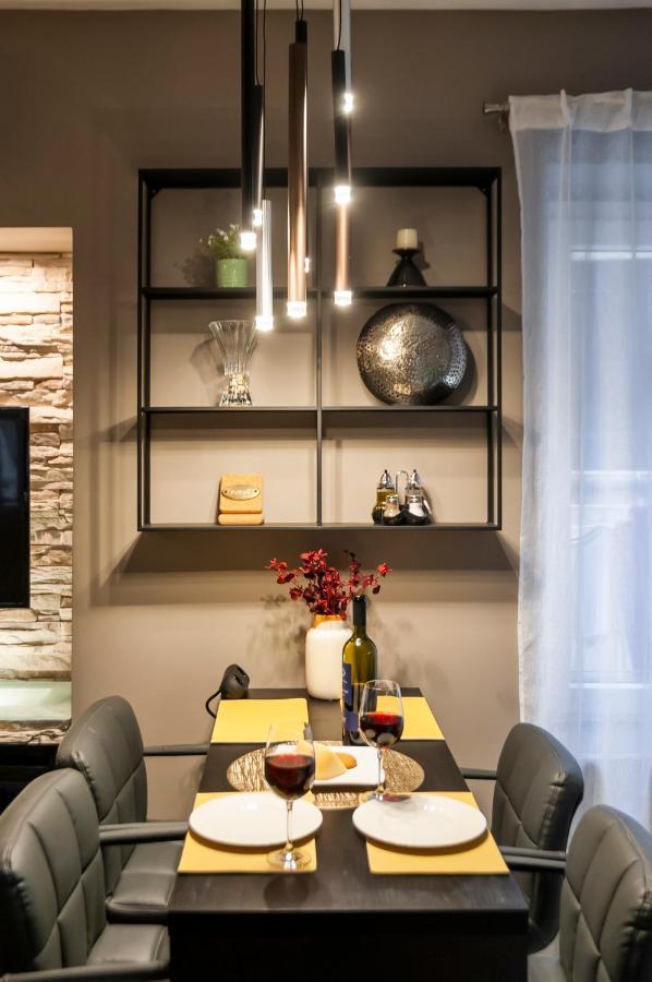 Bella Campagna - Luxury Two Bedroom Apartment Rovinj Bagian luar foto